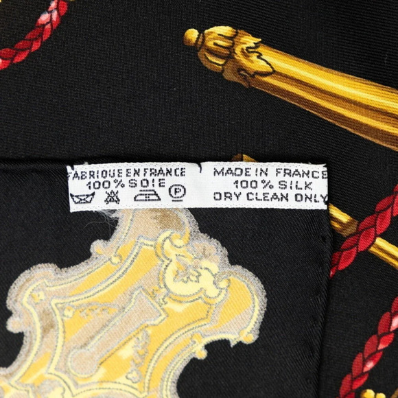 Authentic Hermes Carré Les Cles Silk Scarf - Picture 5 of 5